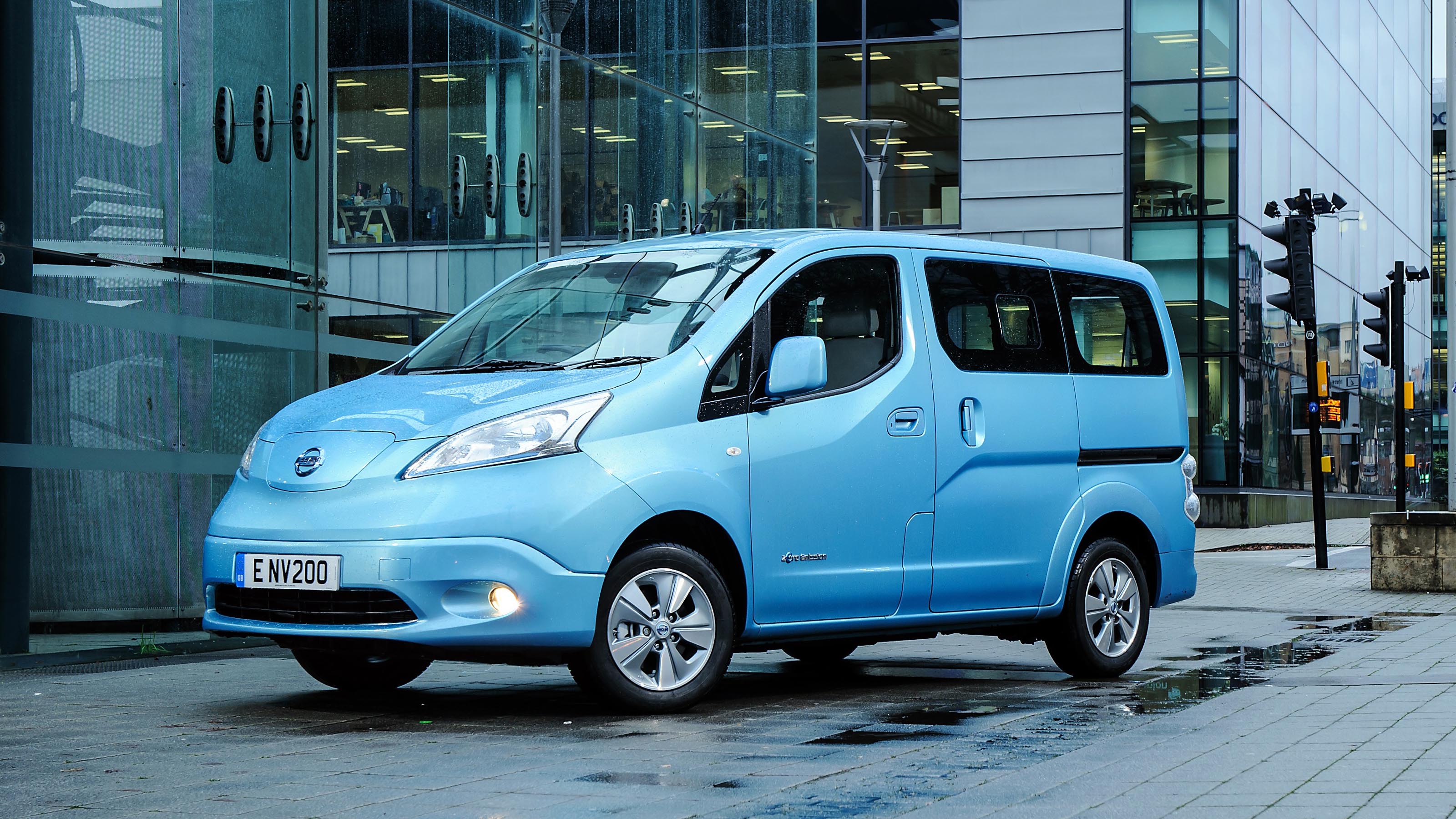 Nissan e-NV200 Combi (2014-2022) review