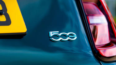 Fiat 500e UK - badge