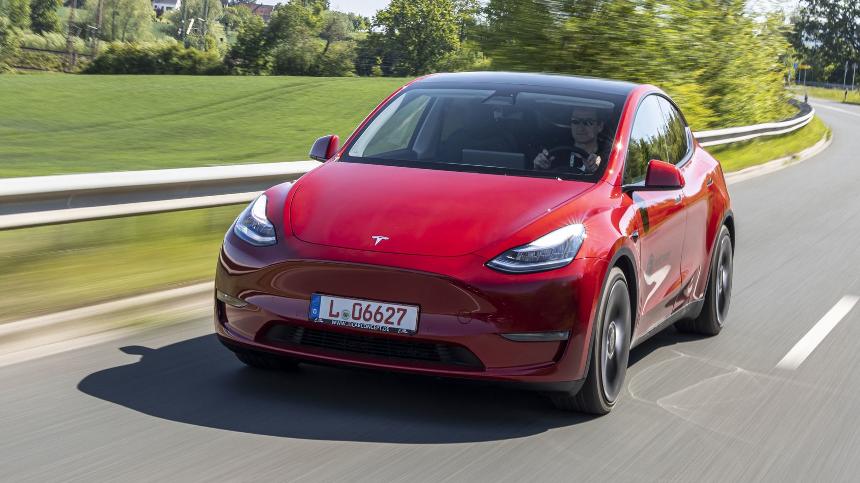Tesla Model Y review | DrivingElectric