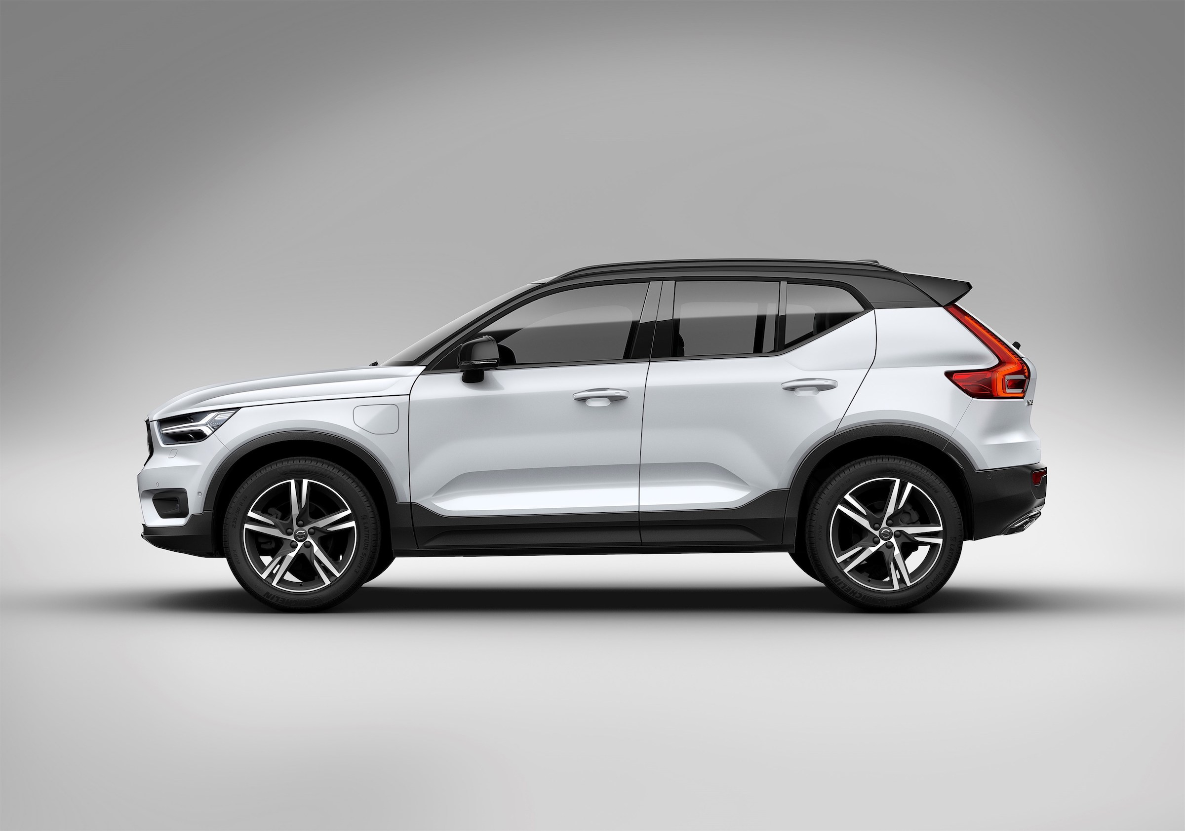 Volvo Xc40 Recharge T4 Engine Joins T5 In Plug In Hybrid Suv Range Drivingelectric