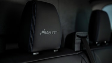 Ford E-Transit Custom MS-RT - headrests