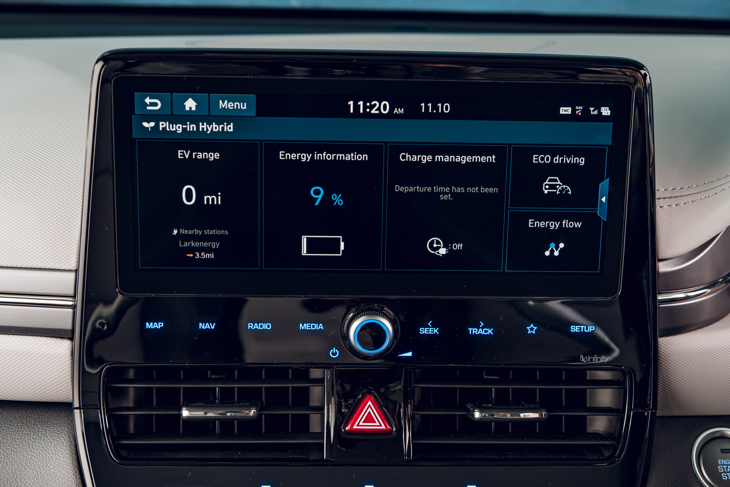 Hyundai Ioniq Plug-In (2016-2022) interior, dashboard & comfort