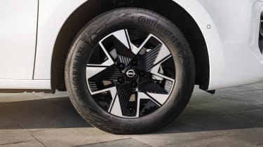 Nissan Townstar - wheels
