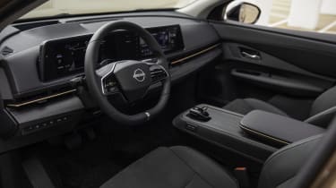 Nissan Ariya - interior 