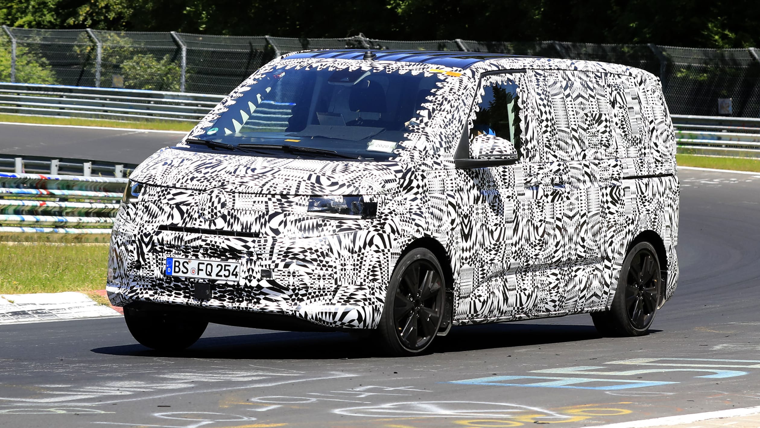 VW Transporter hybrid van: new T7 to launch in 2021 with plug-in option ...