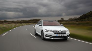 Skoda Superb hybrid