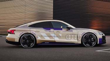 New Audi RS e-tron GT prototype - side 