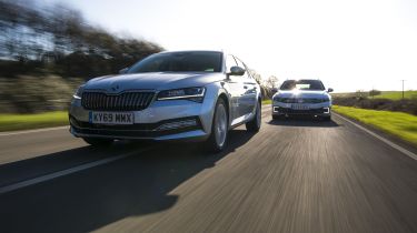 Skoda Superb vs VW Passat