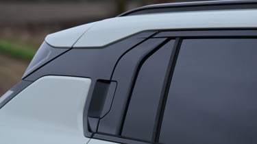 Kia EV3 - rear roofline