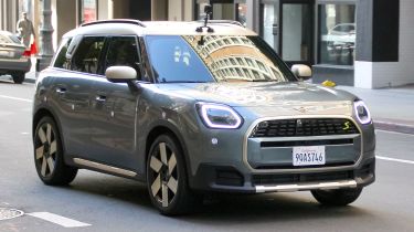 MINI Countryman undisguised - front