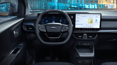 Ford E-Transit Courier - cockpit