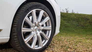 Volvo V90 hybrid