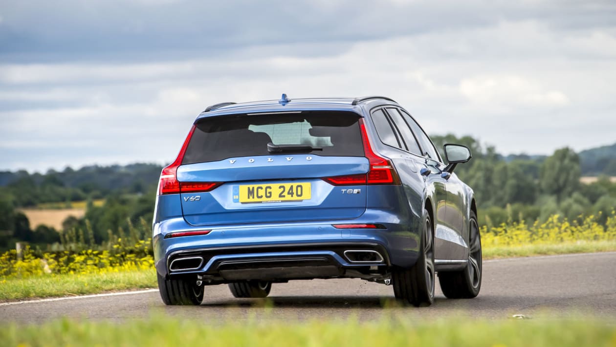 Volvo V60 Recharge Hybrid Review Pictures | DrivingElectric