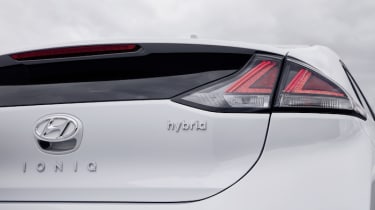 Hyundai Ioniq Hybrid 2020 pictures