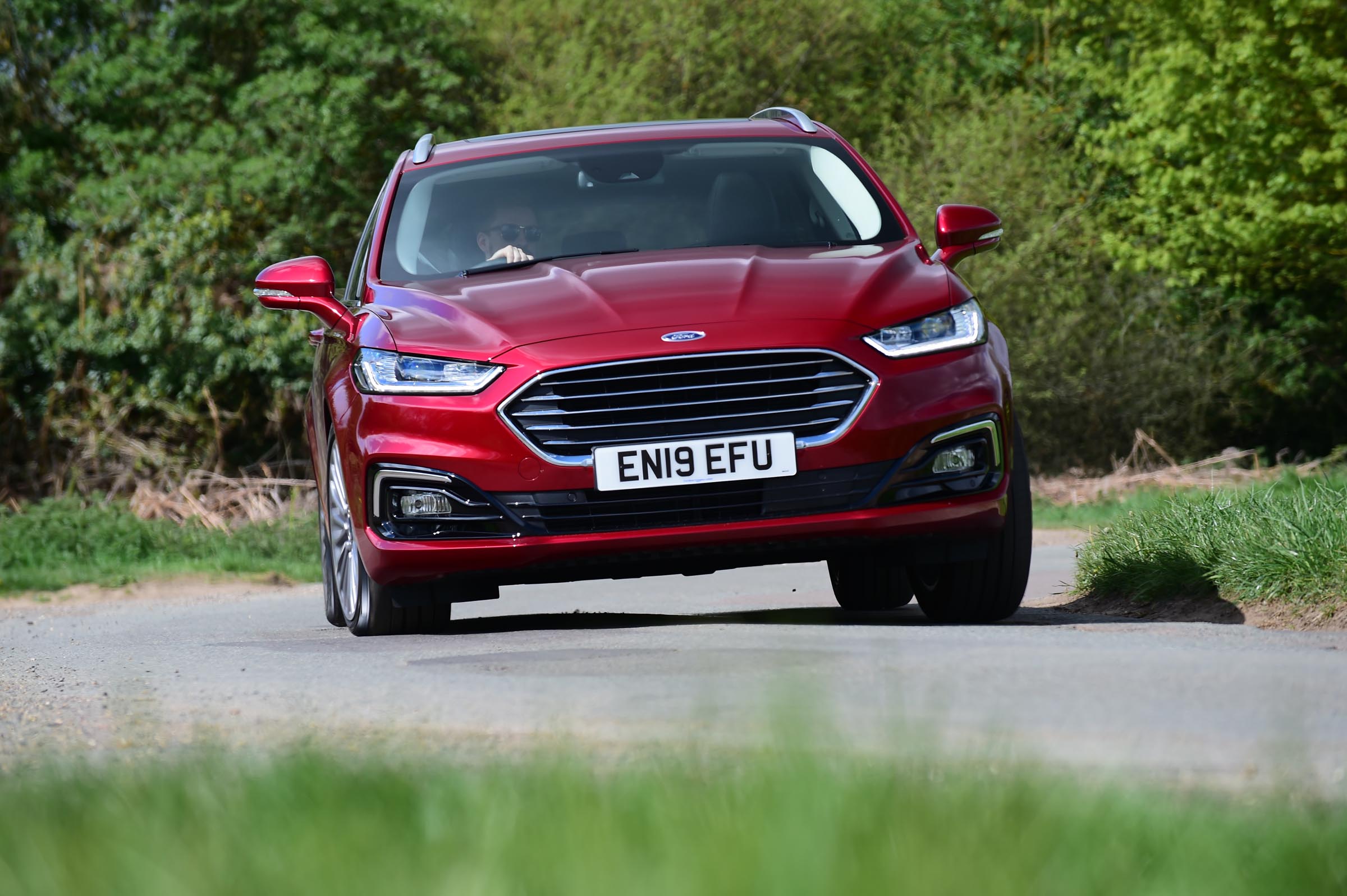 Ford Mondeo Estate Hybrid engines, drive & performance
