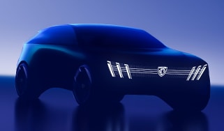 Peugeot e-3008 teaser