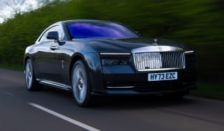 Rolls-Royce Spectre - front tracking