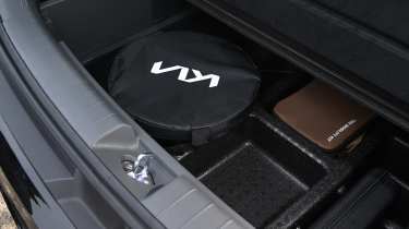 Kia EV3 - boot underfloor storage