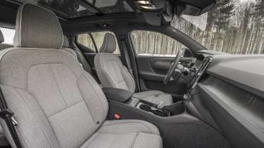 Volvo EX40 - front seats