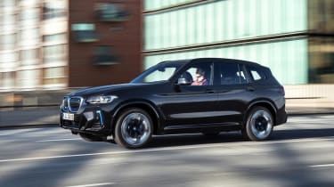 BMW iX3 facelift