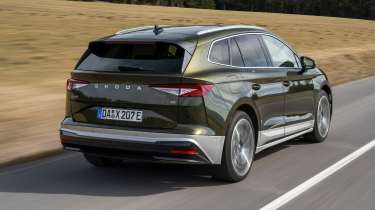 Skoda Enyaq - rear tracking