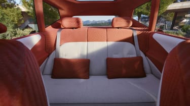 BMW Neue Klasse X Concept - rear seats