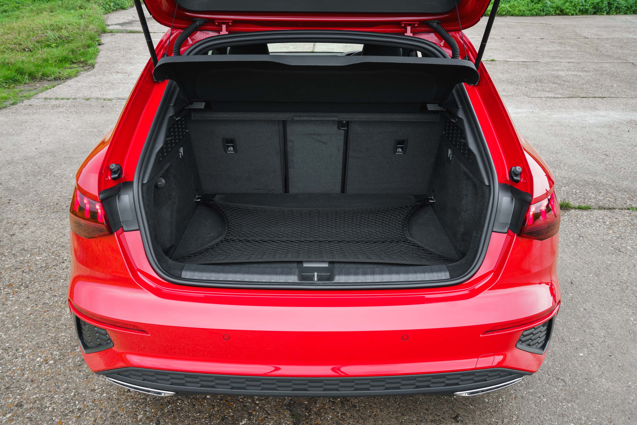 alleen oosten Grootste Audi A3 hybrid boot space & seating | DrivingElectric