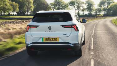 Renault Scenic E-Tech 2024 - rear cornering 