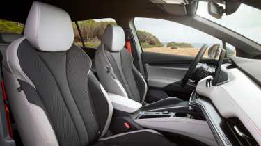 Skoda Elroq in Dynamic trim - front seats 