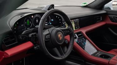 Porsche Taycan - steering wheel