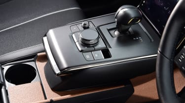 Mazda MX-30 - centre console