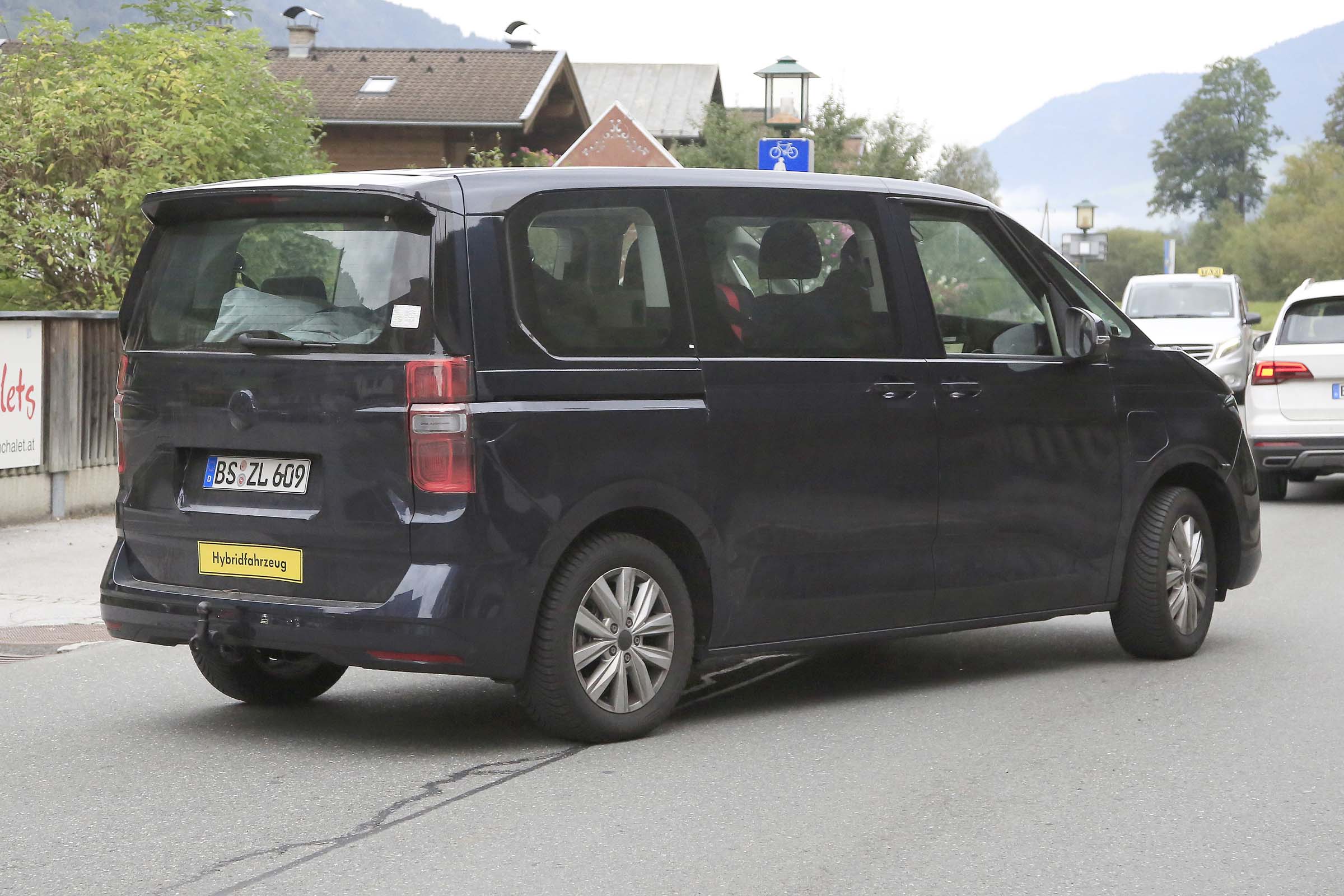 vw transporter hybrid van