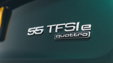 Audi Q5 badge
