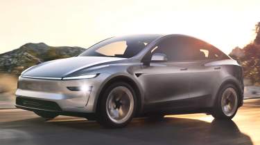 Tesla Model Y facelift 2025 - dynamic front angled