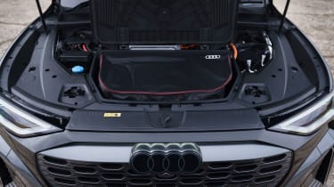 Audi Q8 Sportback e-tron - frunk