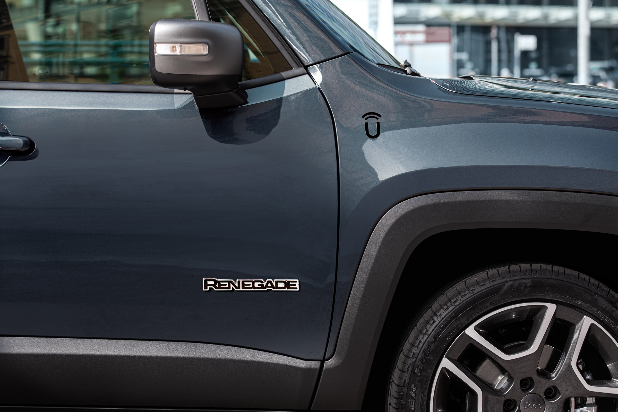 Jeep Renegade Hybrid Specs Details And On Sale Date Drivingelectric