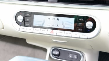 Genesis GV60 - climate controls