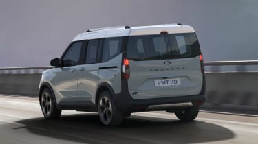 New 2024 Ford E-Tourneo Courier rear tracking