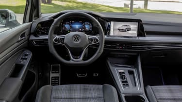 VW Golf GTE 