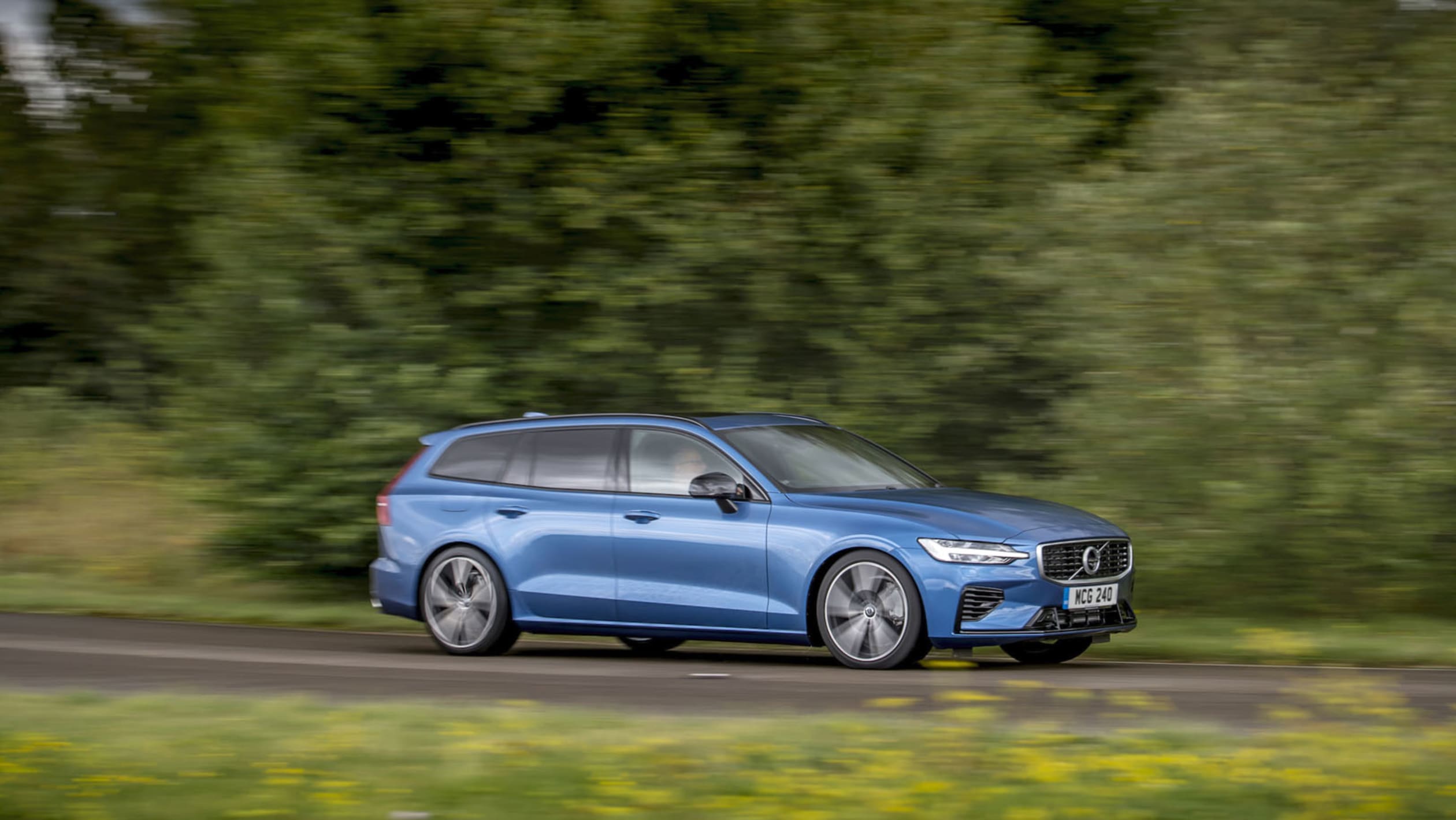 Volvo V60 Recharge hybrid review pictures DrivingElectric