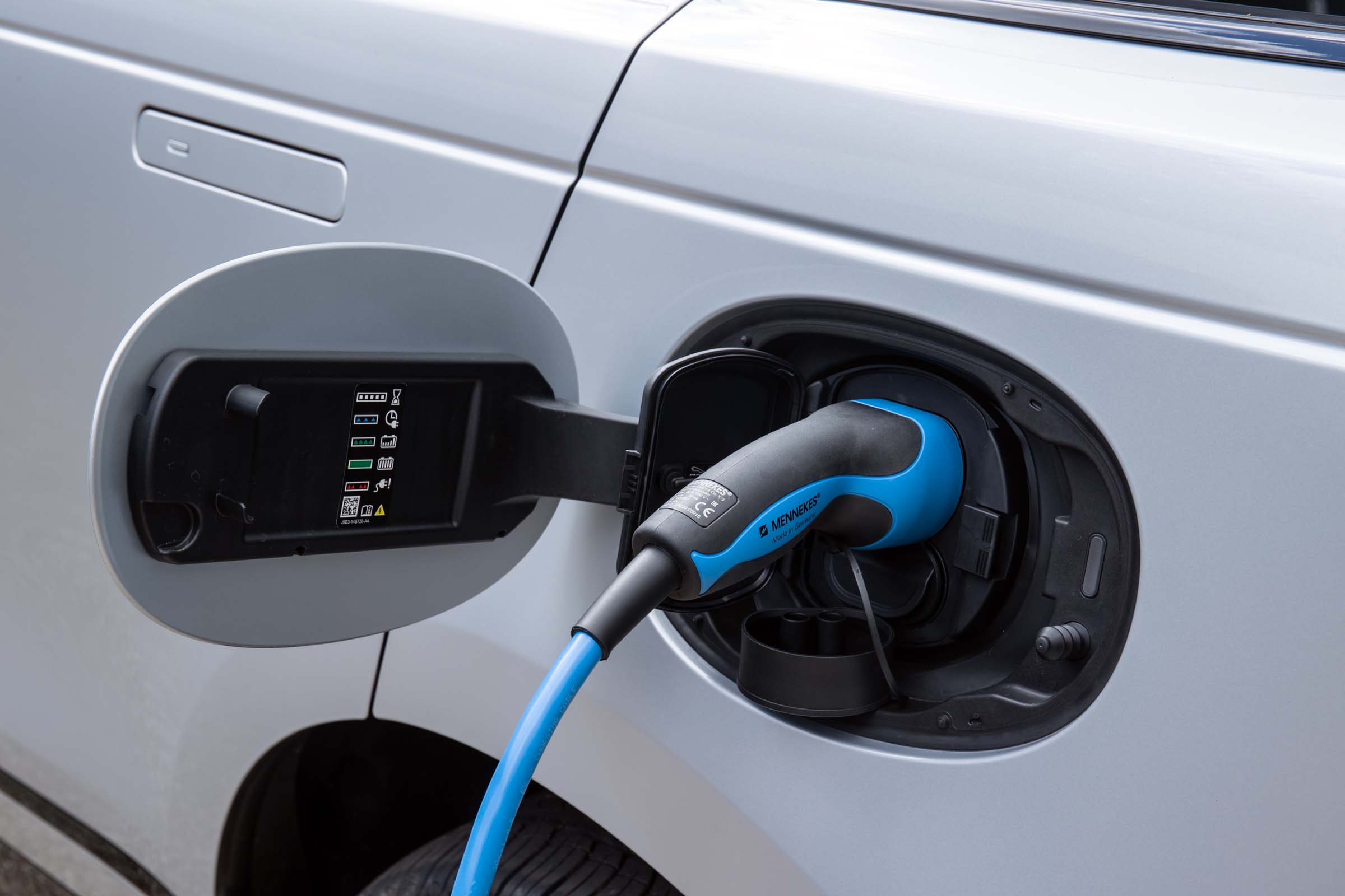 Rightcharge electriccar tariff and charging comparison site launches