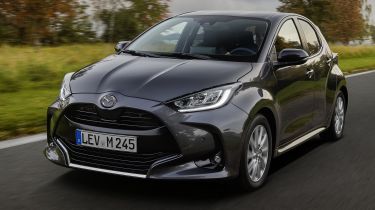 Mark huis onderschrift New 2022 Mazda2 Hybrid revealed as rebadged Toyota Yaris | DrivingElectric