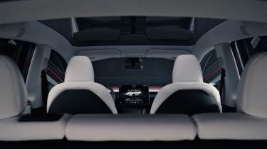 Tesla Model Y facelift 2025 - back seats