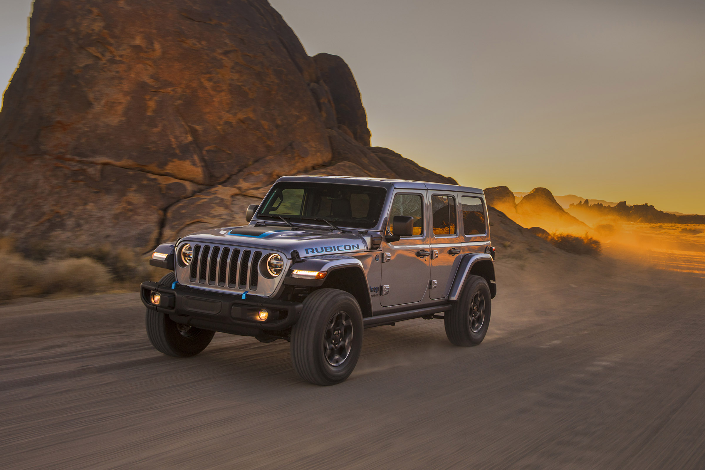 21 Jeep Wrangler 4xe Plug In Hybrid Specs And On Sale Date Drivingelectric