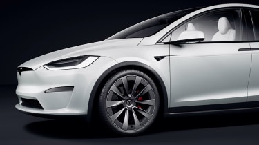Tesla Model X Plaid - front 1/3