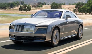 Rolls-Royce Spectre - front dynamic