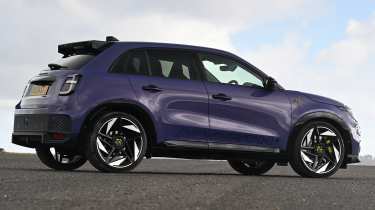 Abarth 600e - static rear angled