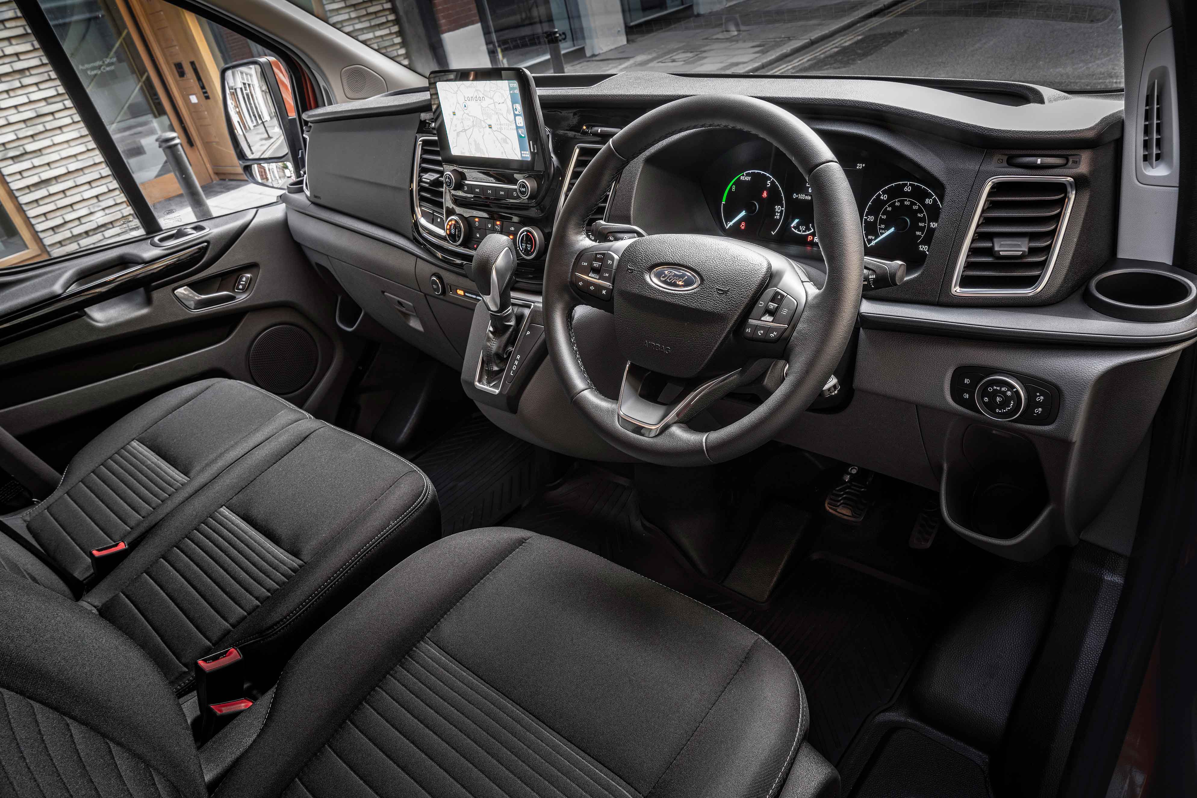 Ford Transit Custom hybrid interior & comfort DrivingElectric