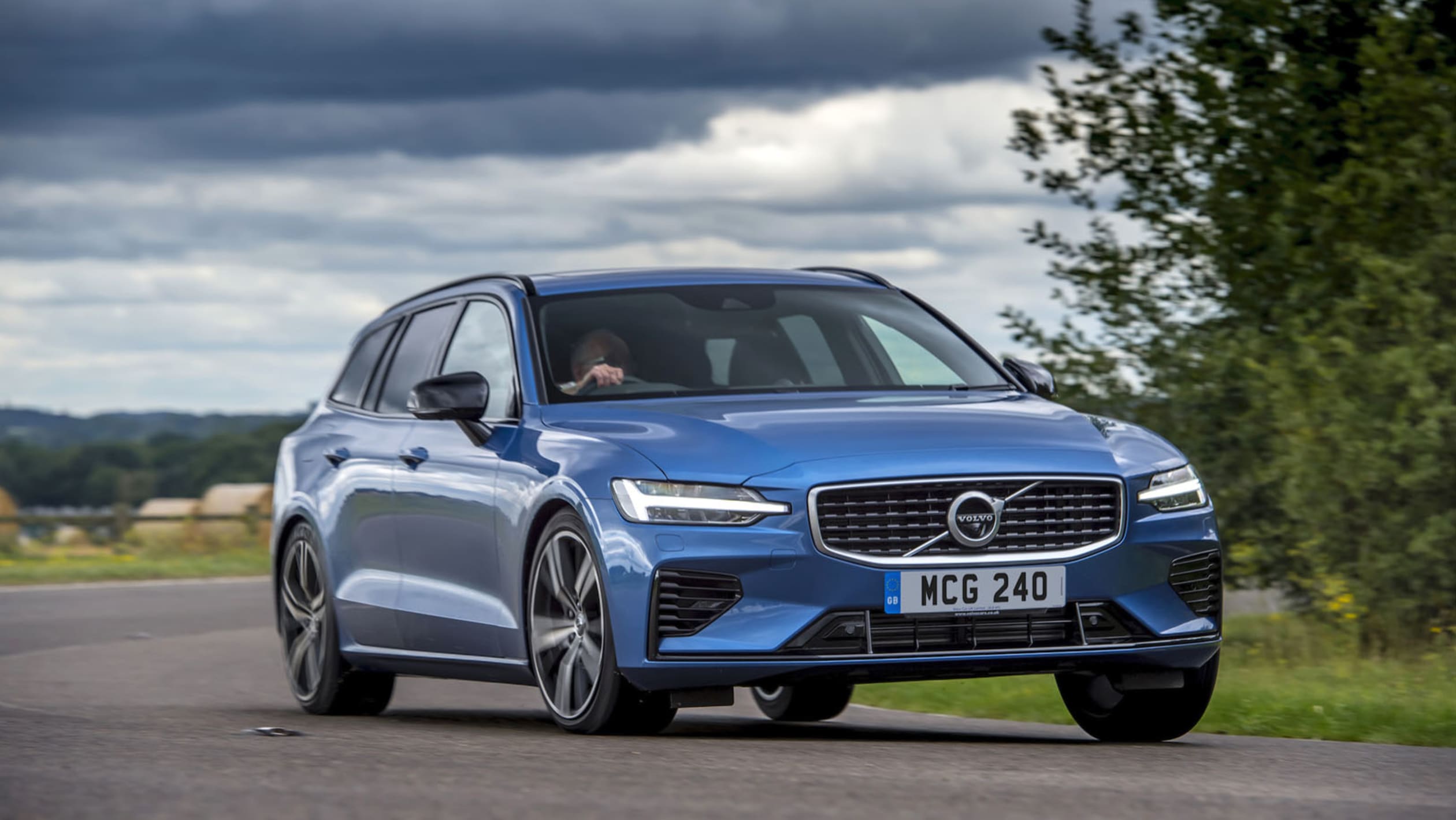 Volvo V60 Recharge hybrid review pictures DrivingElectric
