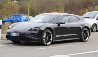 Porsche Taycan Cross Turismo spy shot